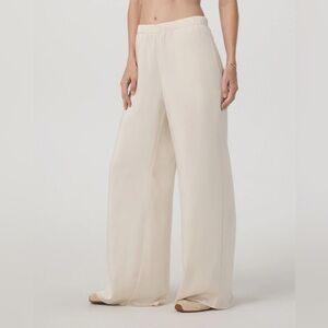 NEW Vuori Nova Satin Wideleg Pant in Milkweed
